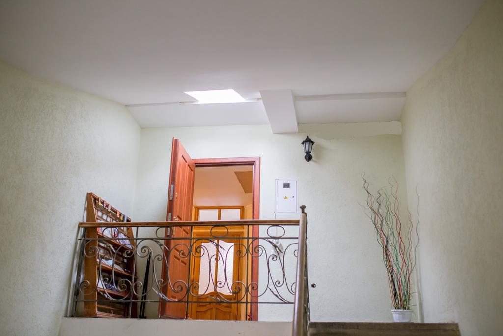 Lions Heart Hostel Lviv Exterior photo
